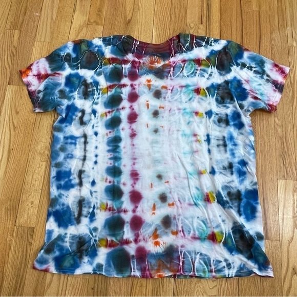 Hand tie dyed tshirt cosmic egg psychedelic kaleidoscope vneck 2XL blue - Picture 2 of 7